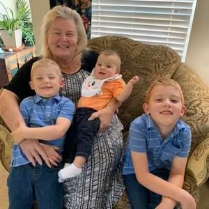 Meet your Posher, Gina